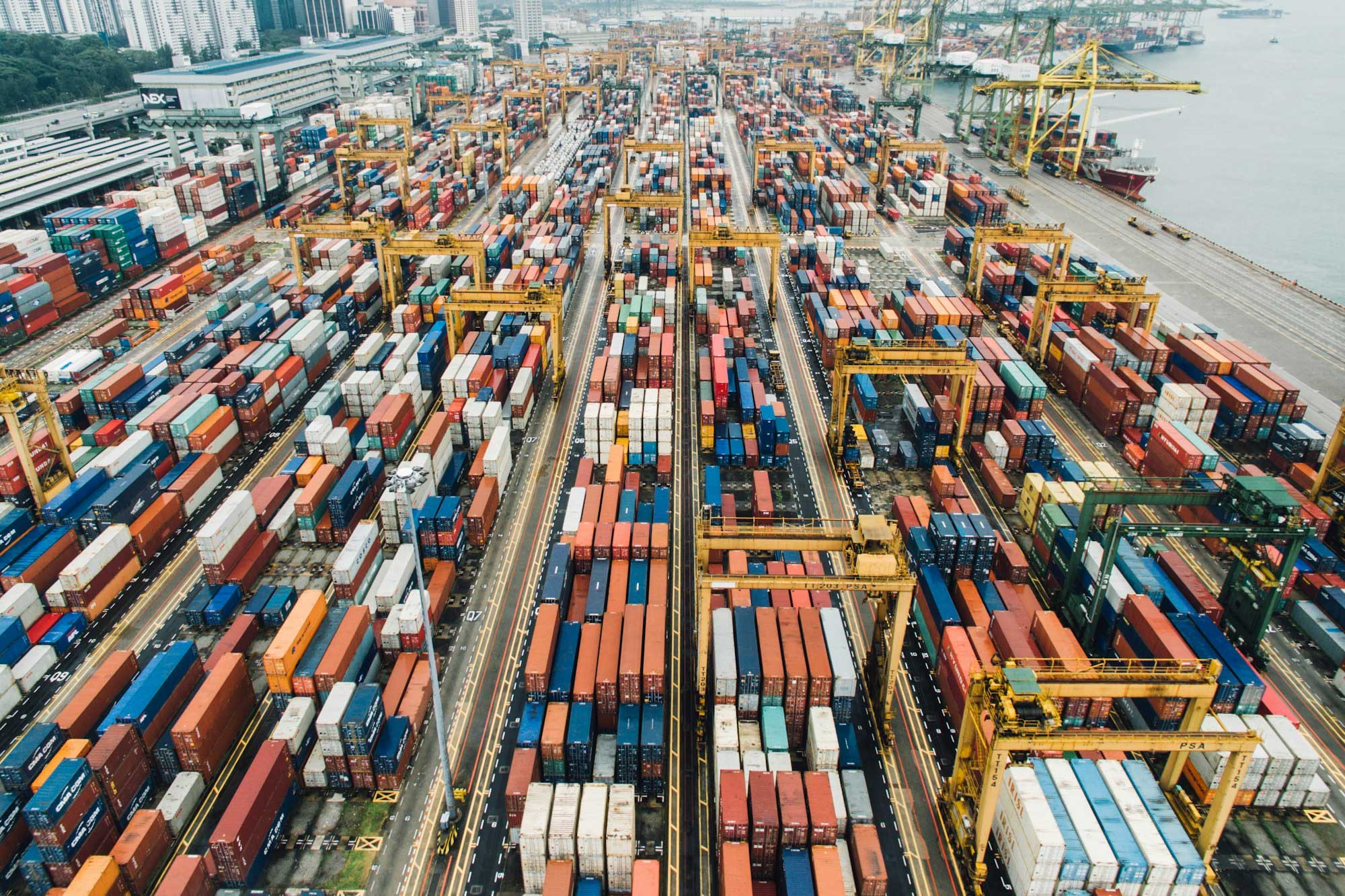 Delivering Real-Time Operational Insights for PTP with Databricks Lakehouse